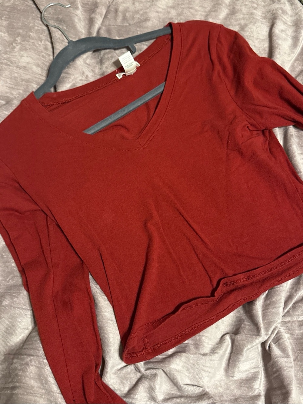Cropped V-Neck Long Sleeve Top in Deep Red